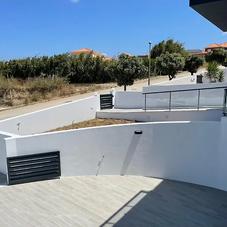 Lotus Peralta Villa Lourinha (Lisbon)