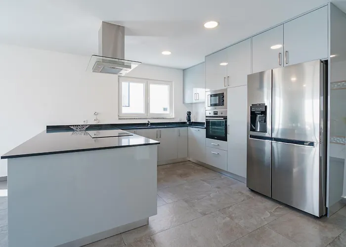 Lotus Peralta With Sea View And Private Pool لورينها